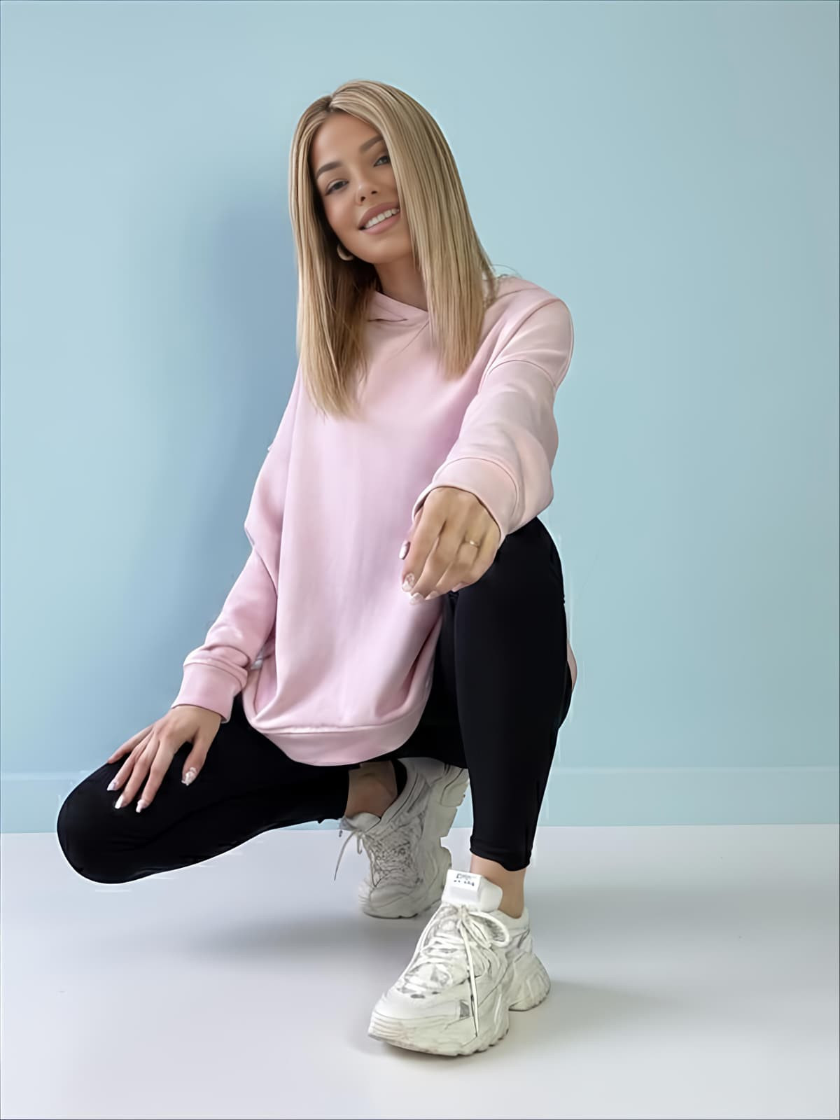 BLUZA OVERSIZE Z KAPTUREM RÓŻOWA DMF