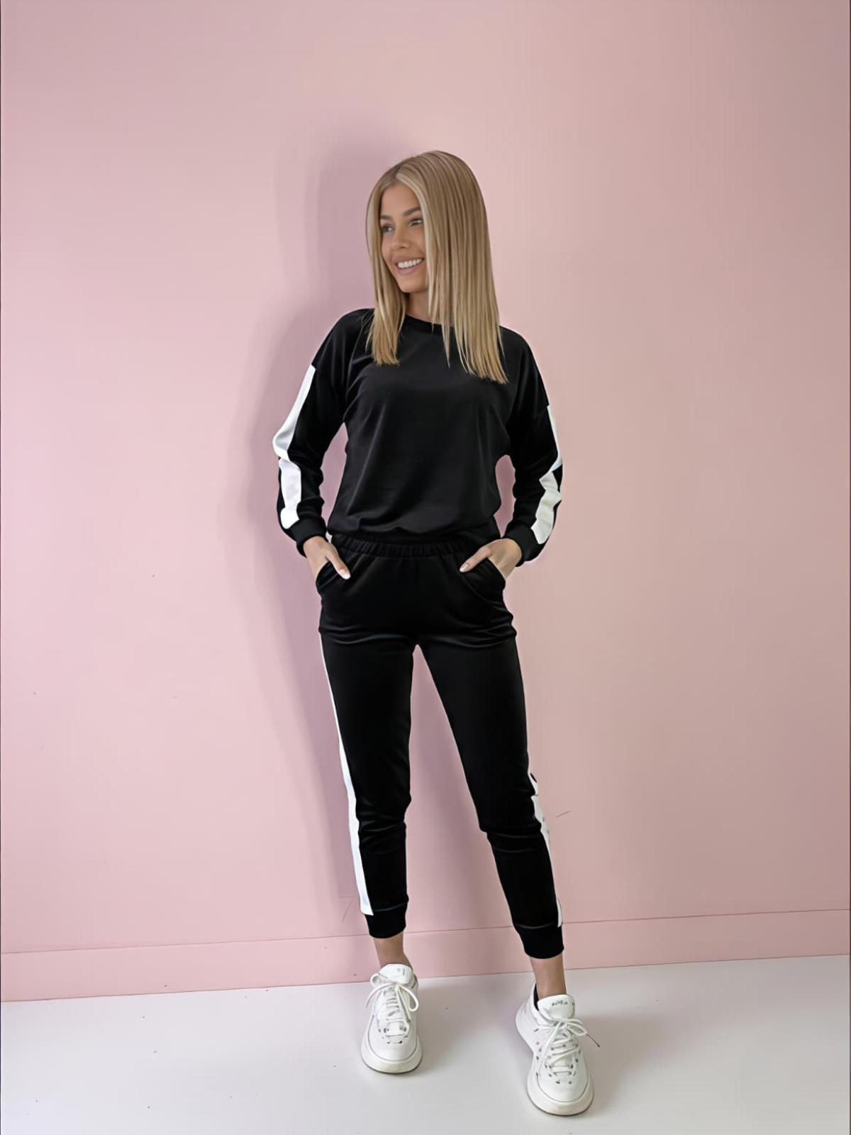 DRES WELUROWY CZARNY TUTTI